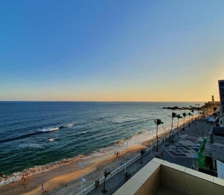 Belissimo Flat Direto Na Praia Da Barra - Flat Beira Mar No Circuito Do Carnaval Salwador Zewnętrze zdjęcie